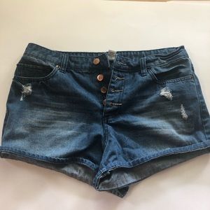 HIGH WAISTED JEAN SHORTS